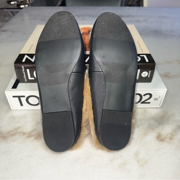 A New Day Target Rebe Black Faux Leather Fur Mule Backless with a Gold-Finished - Picture 4 of 5